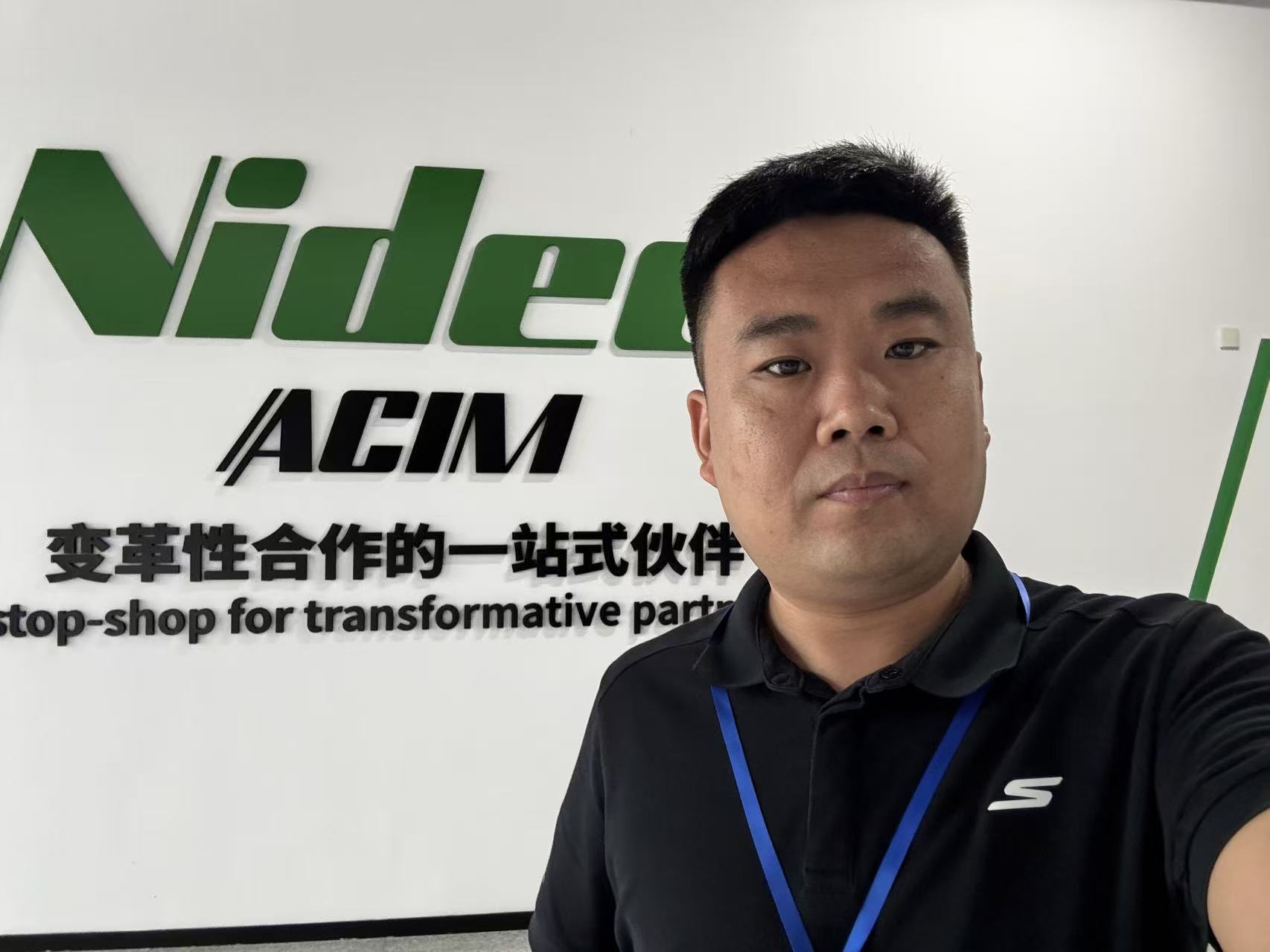 Customer visit sample: factory tour and process discussion